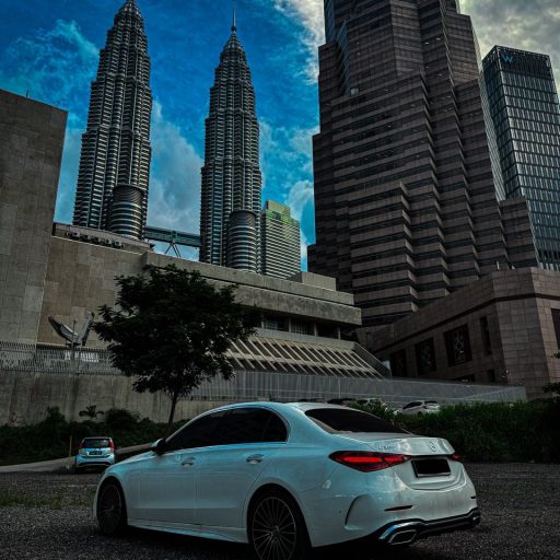 Mercedes C300 2023 White & Black