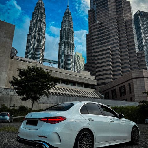 Mercedes C300 2023 White & Black